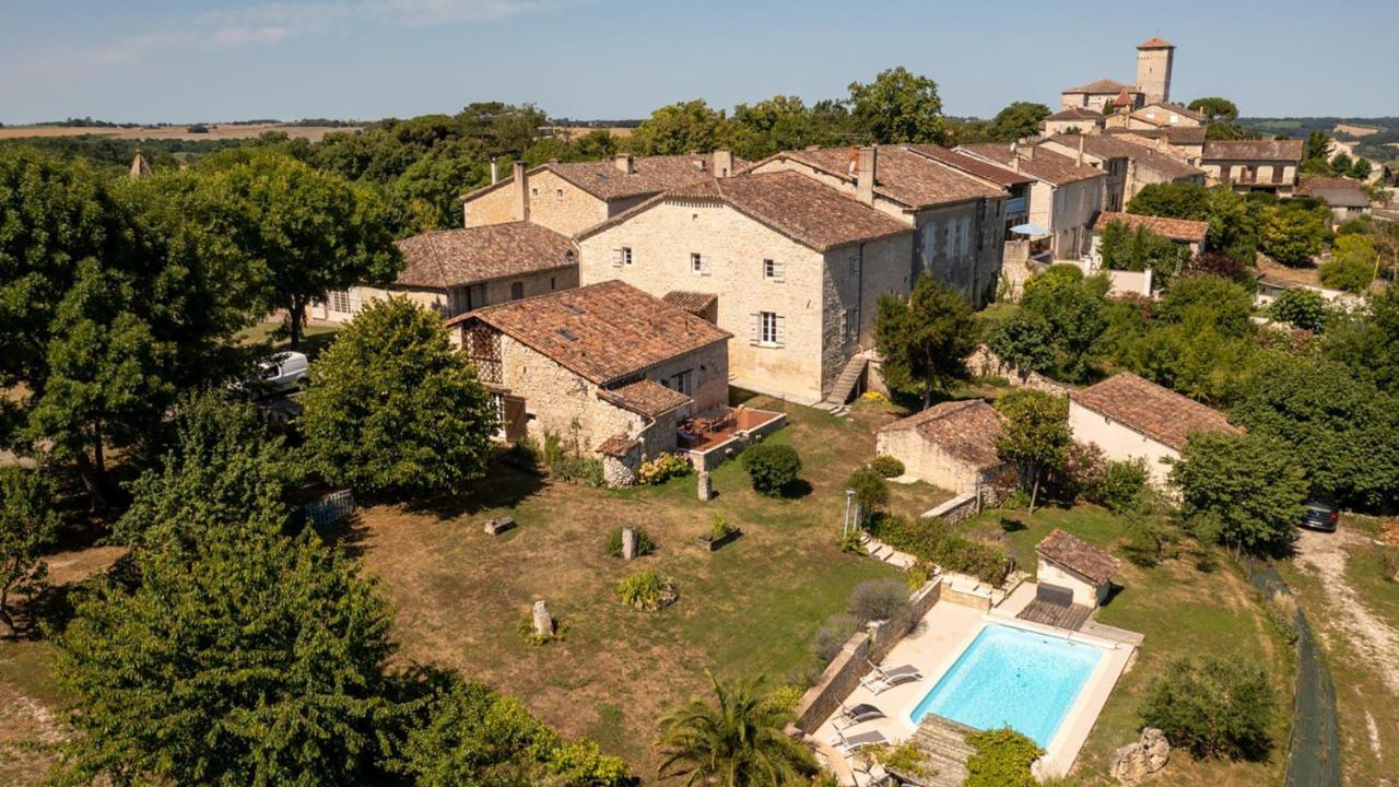 La Maison De Yuka Plieux Ngoại thất bức ảnh